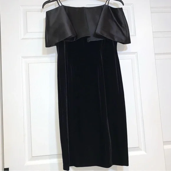 Adrianna Papell | Dresses | Womens Adrianna Papell Black Velvet Off  Shoulder Knee Length Dress Size | Poshmark